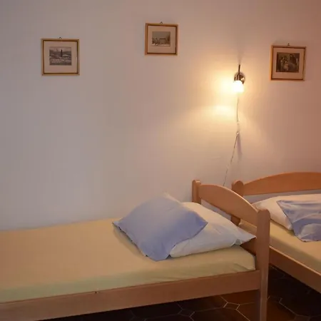 Stina Apartman Čunski